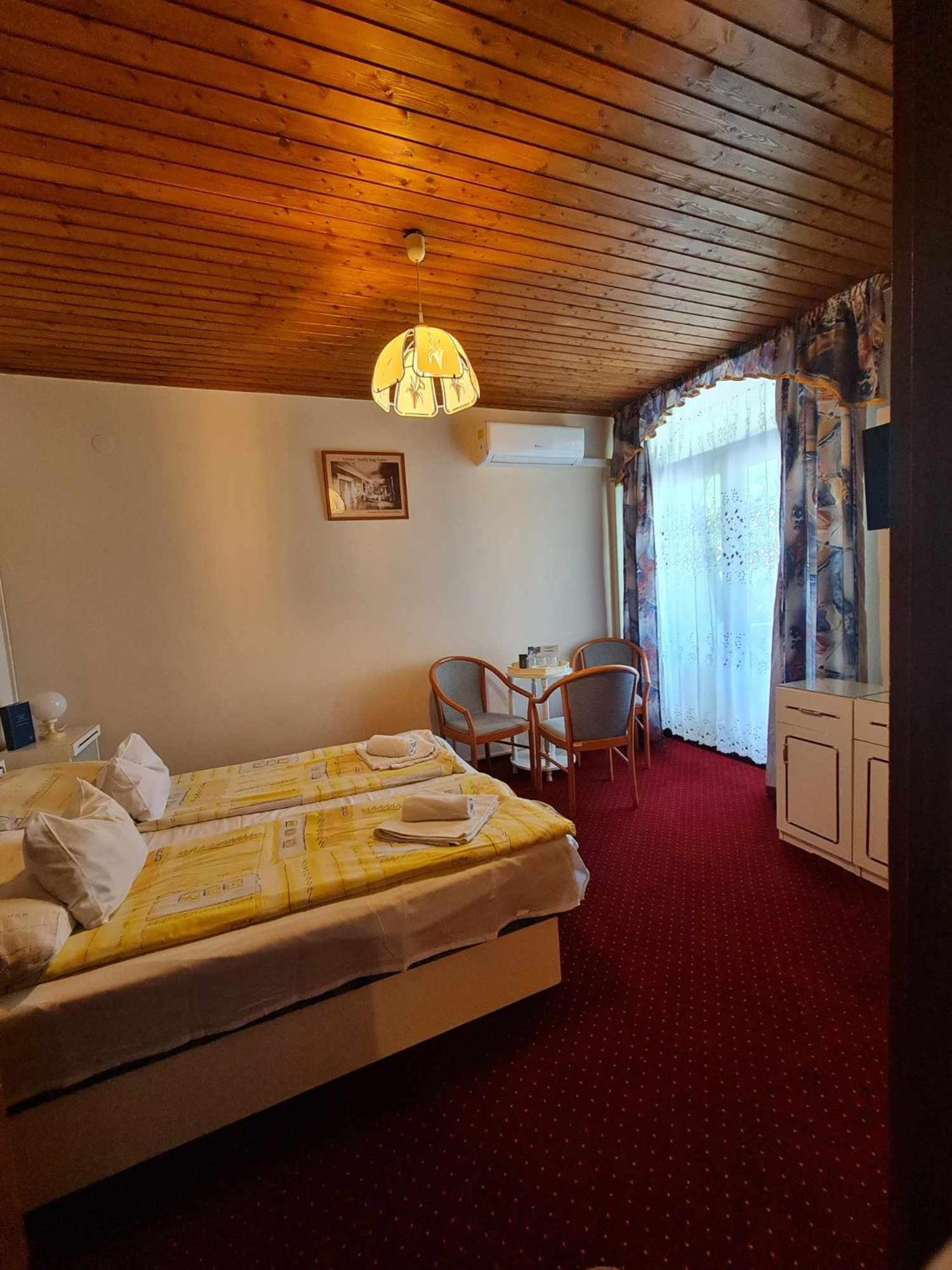 Steinhaus Bed & Breakfast Keszthely Luaran gambar